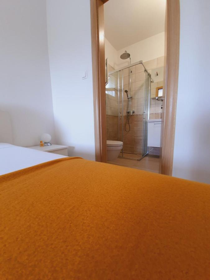 Apartmani Starigrad Paklenica - Danijel Eksteriør billede