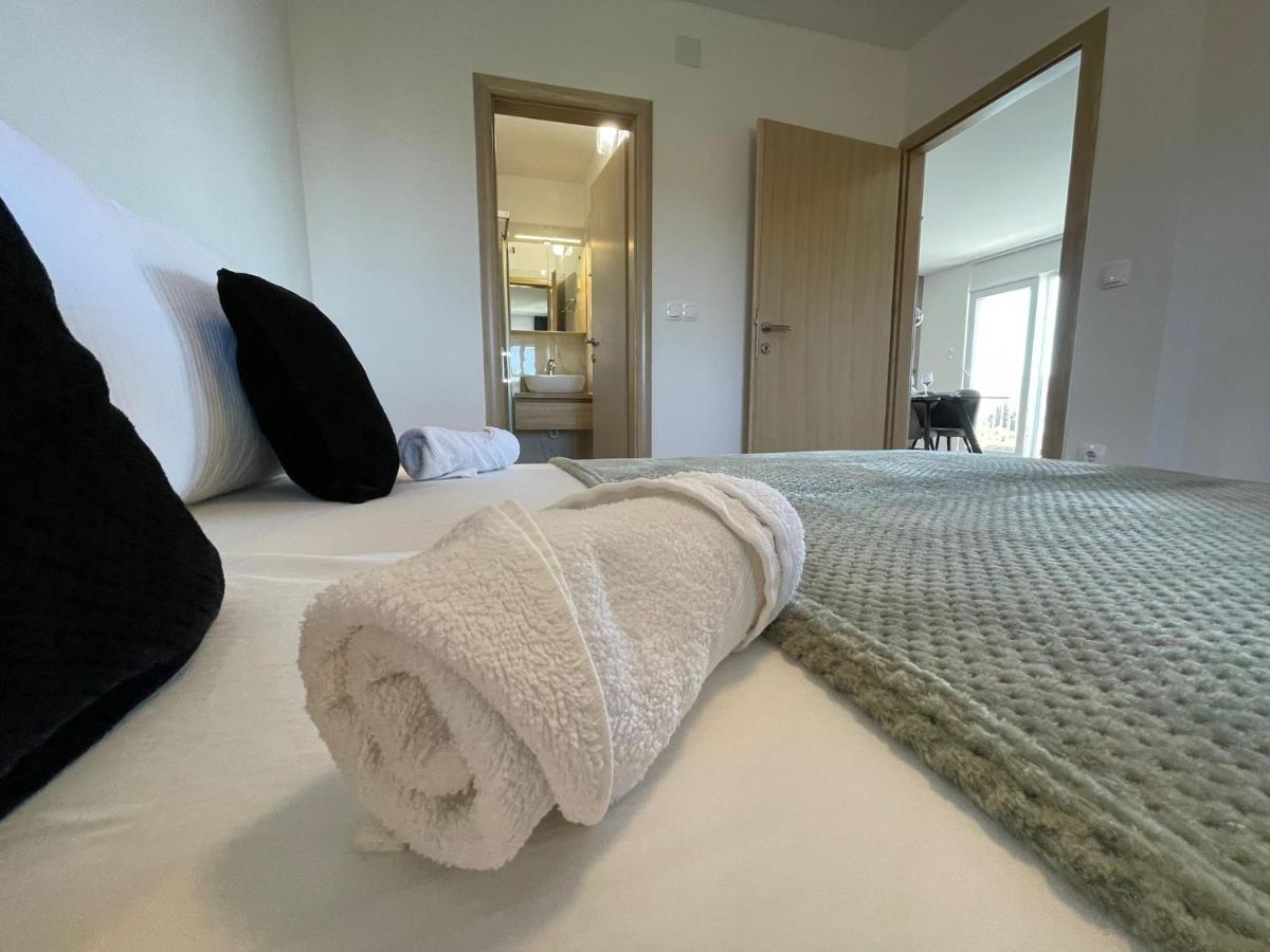 Apartmani Starigrad Paklenica - Danijel Eksteriør billede